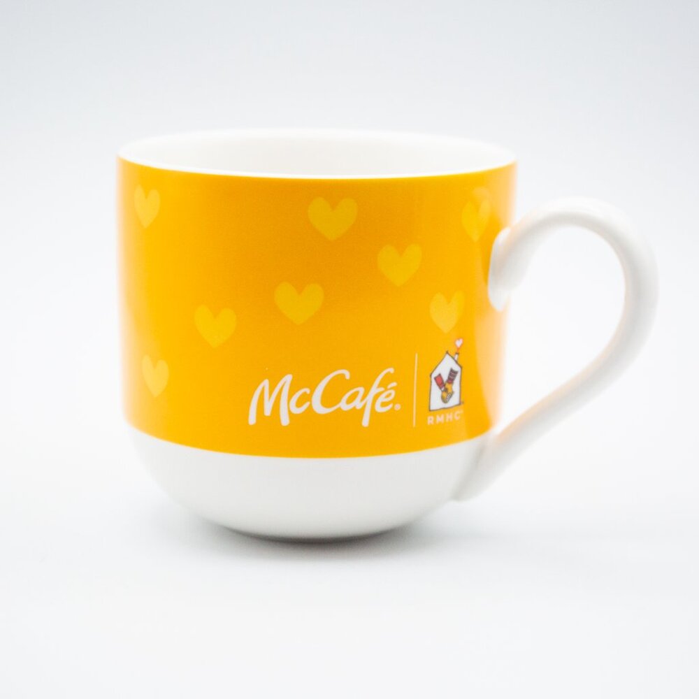 NEW - MCDONALD'S MCCAFE Yellow WIDE COFFEE MUG With Hearts Cup RMHC EUC Tea